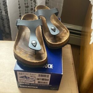 Birkenstock onyx Gizeh size 39 gently used